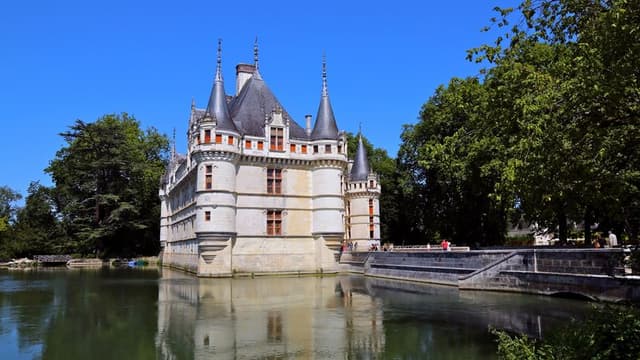 The Loire Valley Ch&acirc;teaux