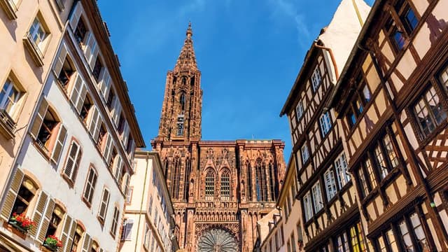 Boat tour of Strasbourg and a visit to its cathedral