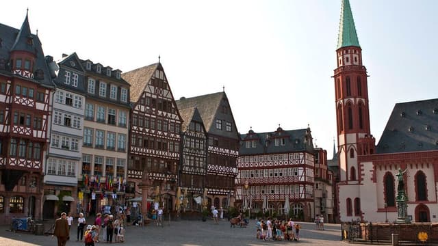 Guided tour of Frankfurt