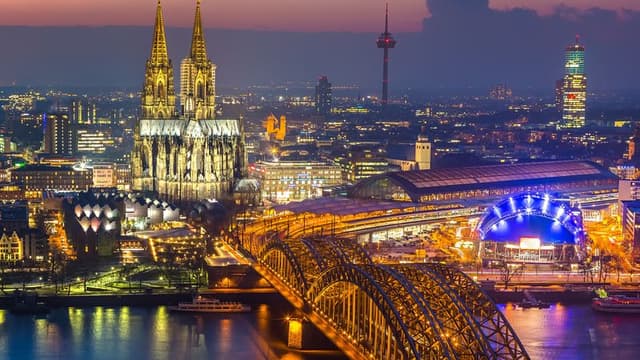 Guided walking tour of K&ouml;ln