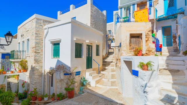 Trendy Syros