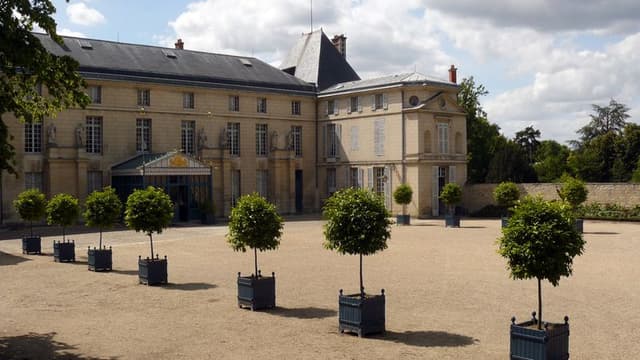 Guided tour of the Ch&acirc;teau de Malmaison
