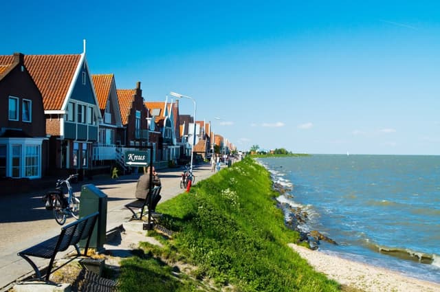 Excursion to Volendam and Zaanse-Schans