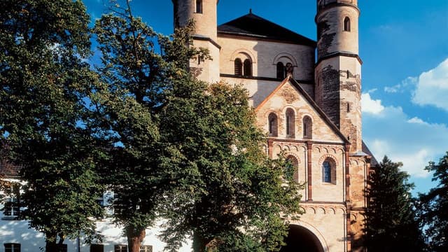 Guided walking tour of Cologne