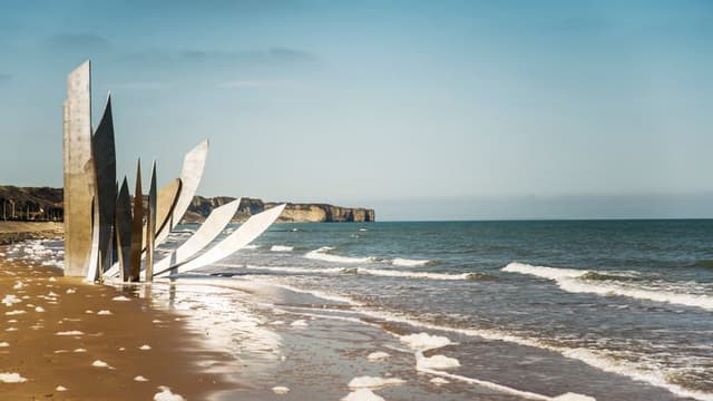 The Landing Beaches (full day - lunch included - departing from Honfleur)