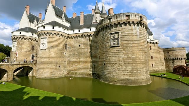 Guided tour of Nantes