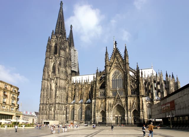 Guided tour of Cologne Cathedral and the Cathedral Treasury
