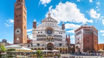 From the Canals of Venice to Renaissance-infused Mantua & Milan and Lake Como Extended Stay (port-to-port cruise)