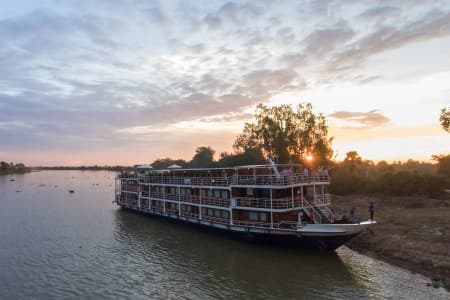 From Siem Reap to the Mekong Delta (port-to-port cruise)