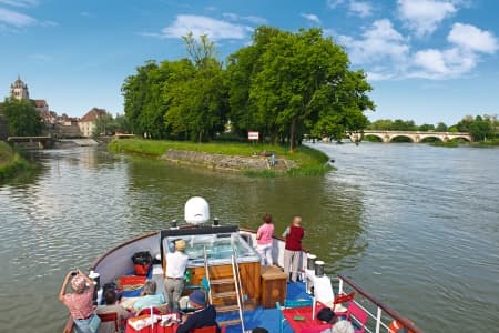 Get away from it all on an Emotional Journey from Saône-et-Loire to the Côte d'Or (port-to-port cruise)